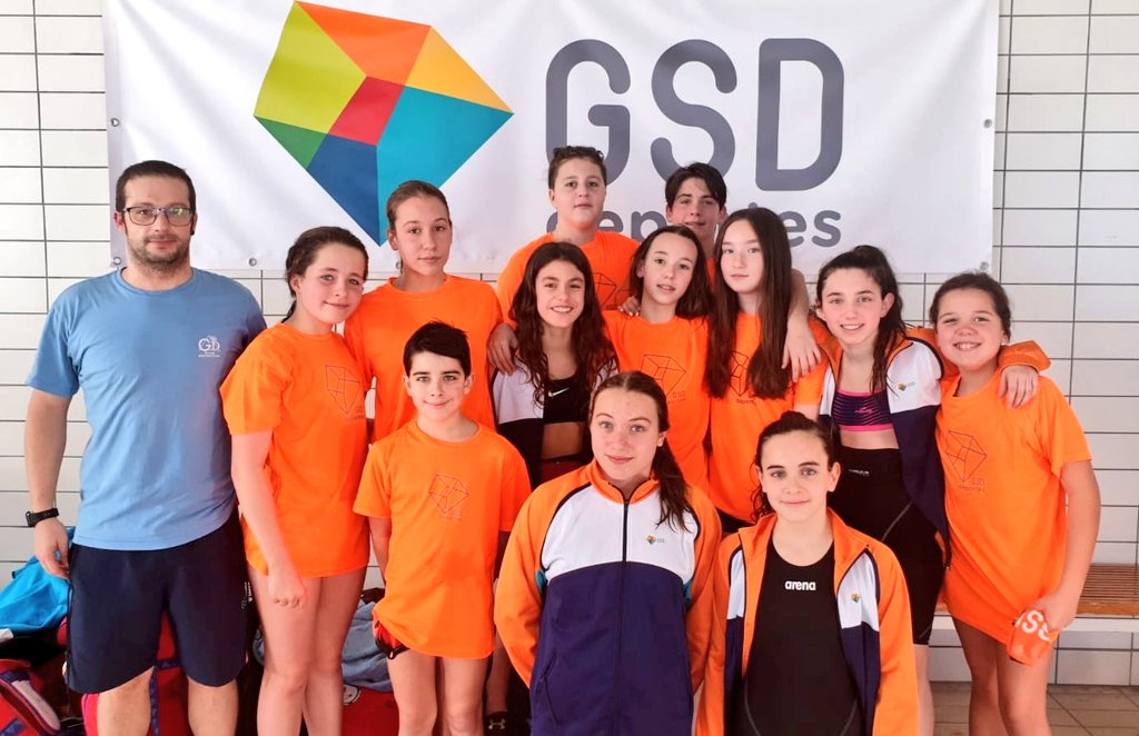 Rodrigojusdado's tweet photo. 1ª competición de nuestro equipo de salvamento en 2020. Y primera que se celebra en nuestras instalaciones #GOGREDOS @GSDcdeportivo @FederacionMSS https://t.co/y10djjtlyJ