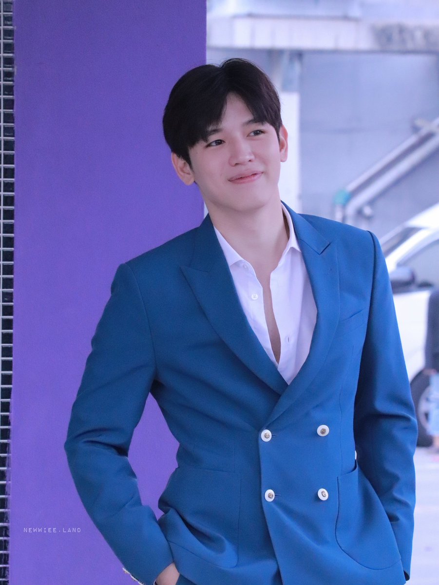 JanloveWD's tweet photo. 💙ความน่ารักของเธอนั้นทำใจละลาย อีกหน่อยมันคงต้องวาย
ต้องโทษเธอทำไมเน้อถึงดูดี💙
#TheBlueCarpetShow
#UNICEFT
#Newwiee https://t.co/5cVqLruX4P