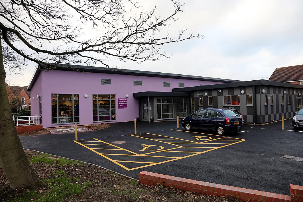 HGSA_English's tweet photo. πIf you didn't get time to get to @HGSC_Library for your @HeanorGateSC Reading Week book, there's still time β to visit your local library in Heanor! @DerbyshireLibs π #readingforpleasure #heanorlibrary #TeamHeanor #knowledgeispower https://t.co/vQ6cOnoXyE