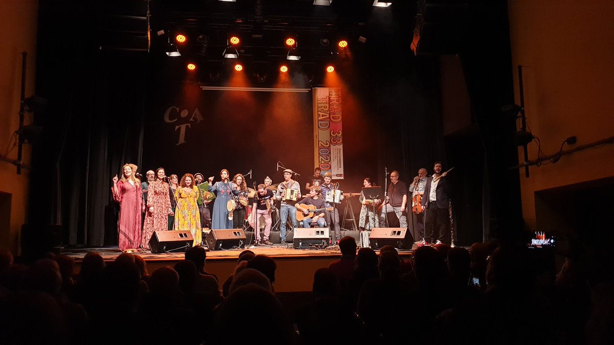 galtesrj's tweet photo. Espectacular concert pel kepa junkera i millor espectacle #gaizcaproject reivindicació i llibertat @manusabate https://t.co/J0srPO3Fox