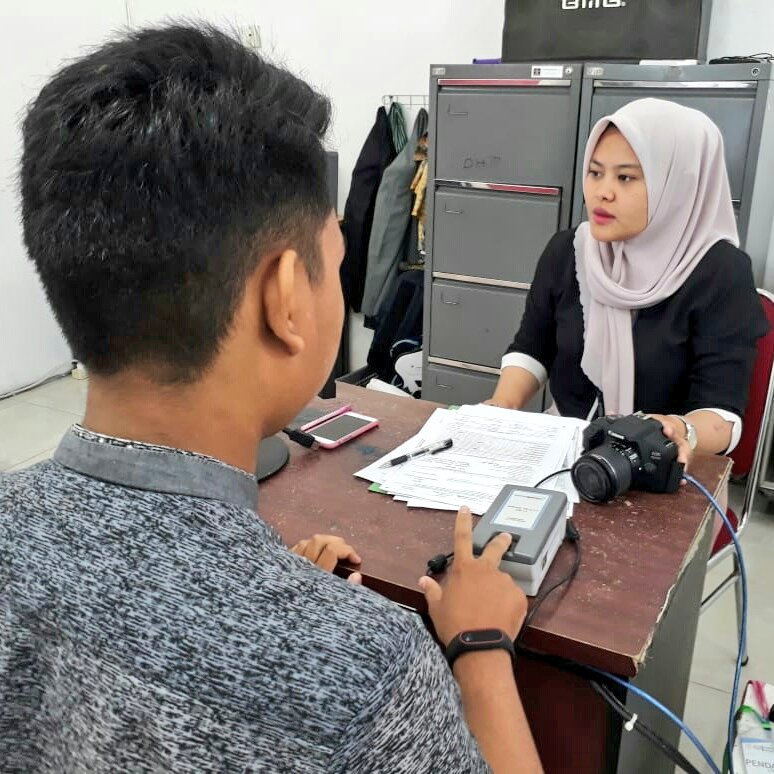 Galau gegara ga dapet kuota antrean?
.
.
.
.
.
.
.
.
.
.
Dateng langsung aja ke Kantor Imigrasi, ada Pelayanan Paspor Simpatik Hari Bhakti Imigrasi Tahun 2020. Ikuti informasi terbaru di sosial media Kantor-kantor Imigrasi terdekat sahabat Mido yaa..
