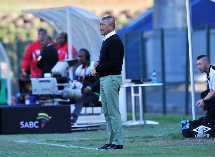 Official_SABC1's tweet photo. Here's whats on next:
13:30 #PlayingForTheCoach
14:00 #Laduma https://t.co/iwDqod0WbP