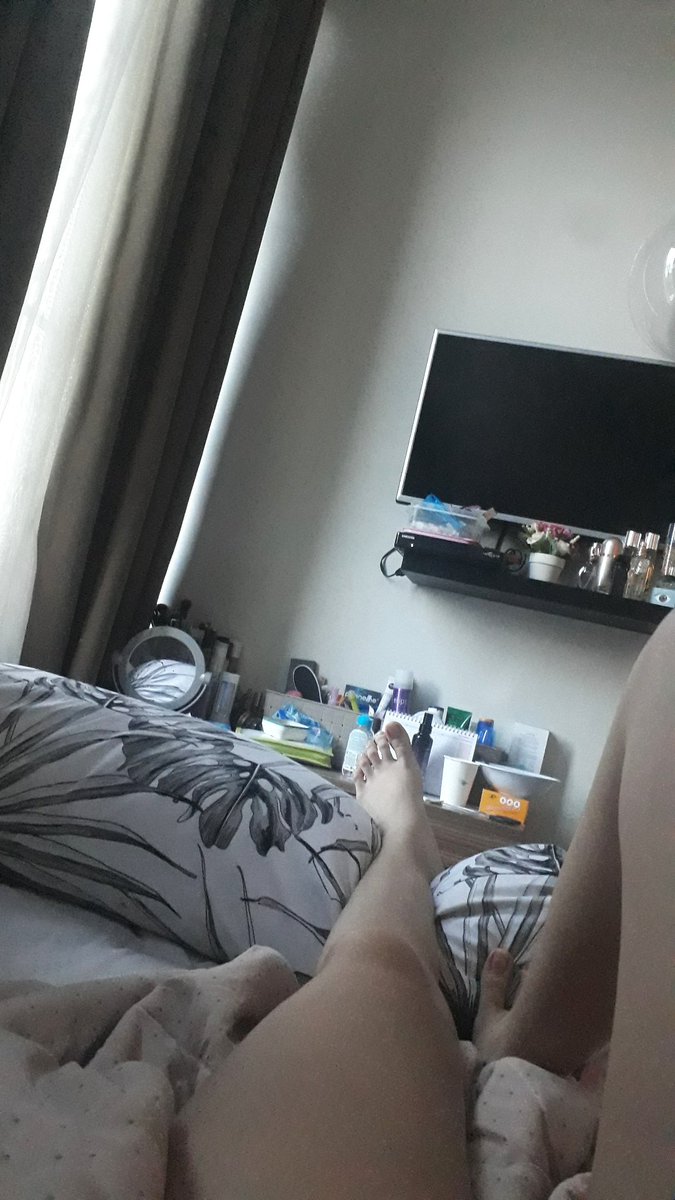 cepat pulih ya kakiku, i love you🙂