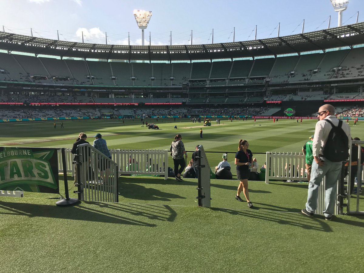 Great night for a trip to the MCG Stars v Gades 
Come and visit on the Stars Deck!
<a href="/StarsBBL/">Melbourne Stars</a>