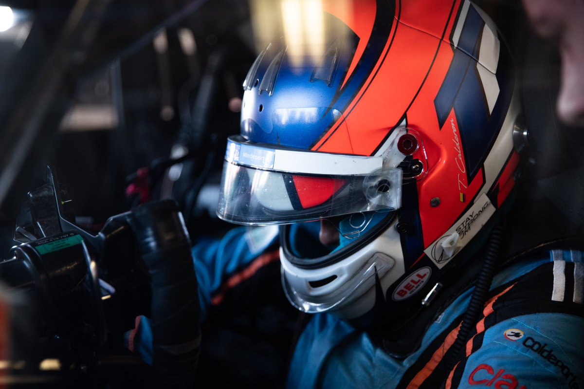 TataCalde's tweet photo. Special place, car and atmosphere 🙌🏻happy with the first day working with @katherinelegge @ChristinaRacing  lots lo learn and improve for the next couple of days 💪🏼😁 #Roar #girlpower 
📸 @jameypricephoto https://t.co/R2lhIURJSW