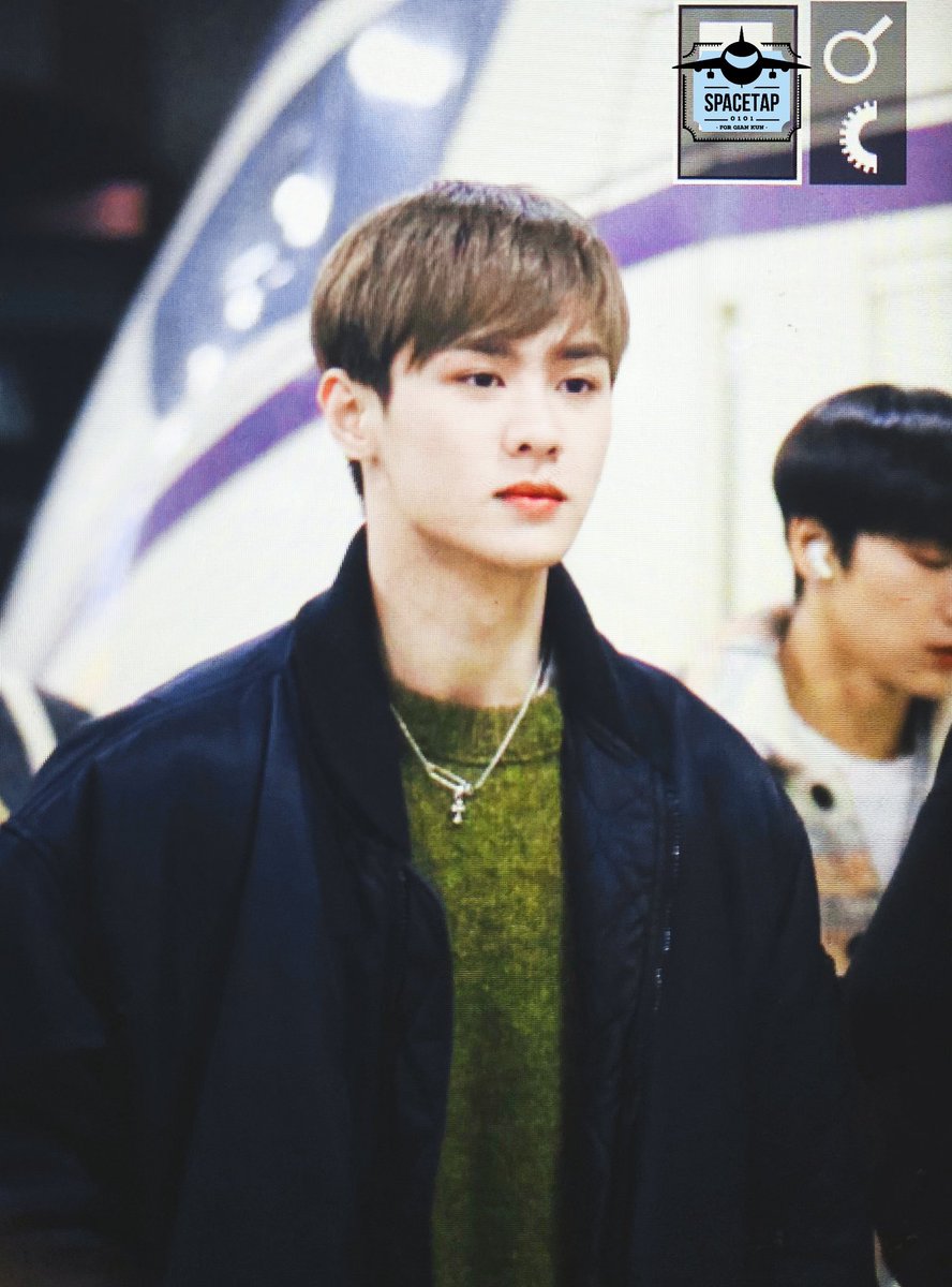 #威神 #威神V #WayV #WayV_KUN #쿤 #KUN #钱锟
//2020.01.04 出发