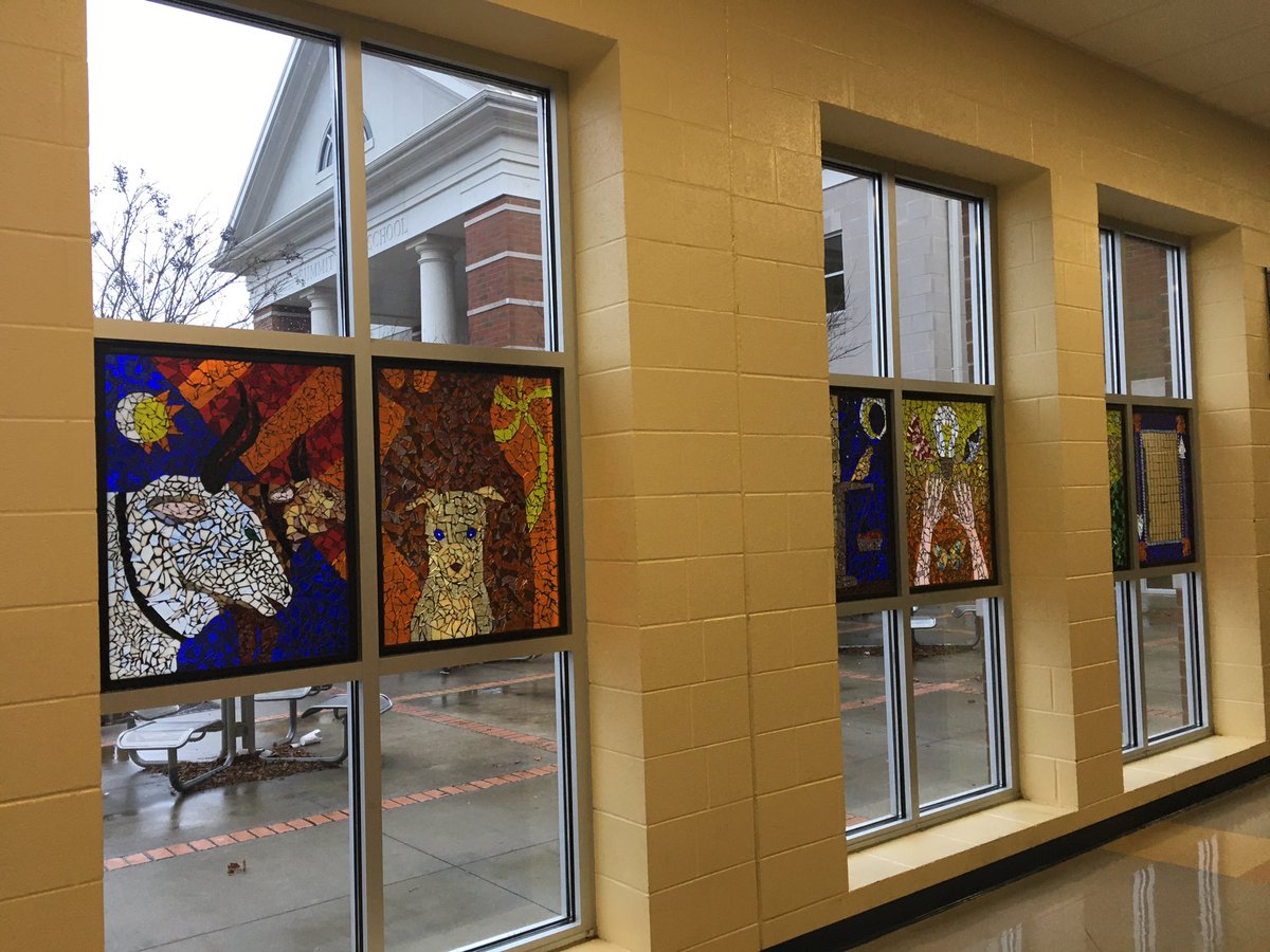 wcsSHSba's tweet image. New addition from NAHS to the fine arts hall! @wcsSHS Look for more dates to create coming soon! #6moretogo, #hardwork, #communitystainedglass