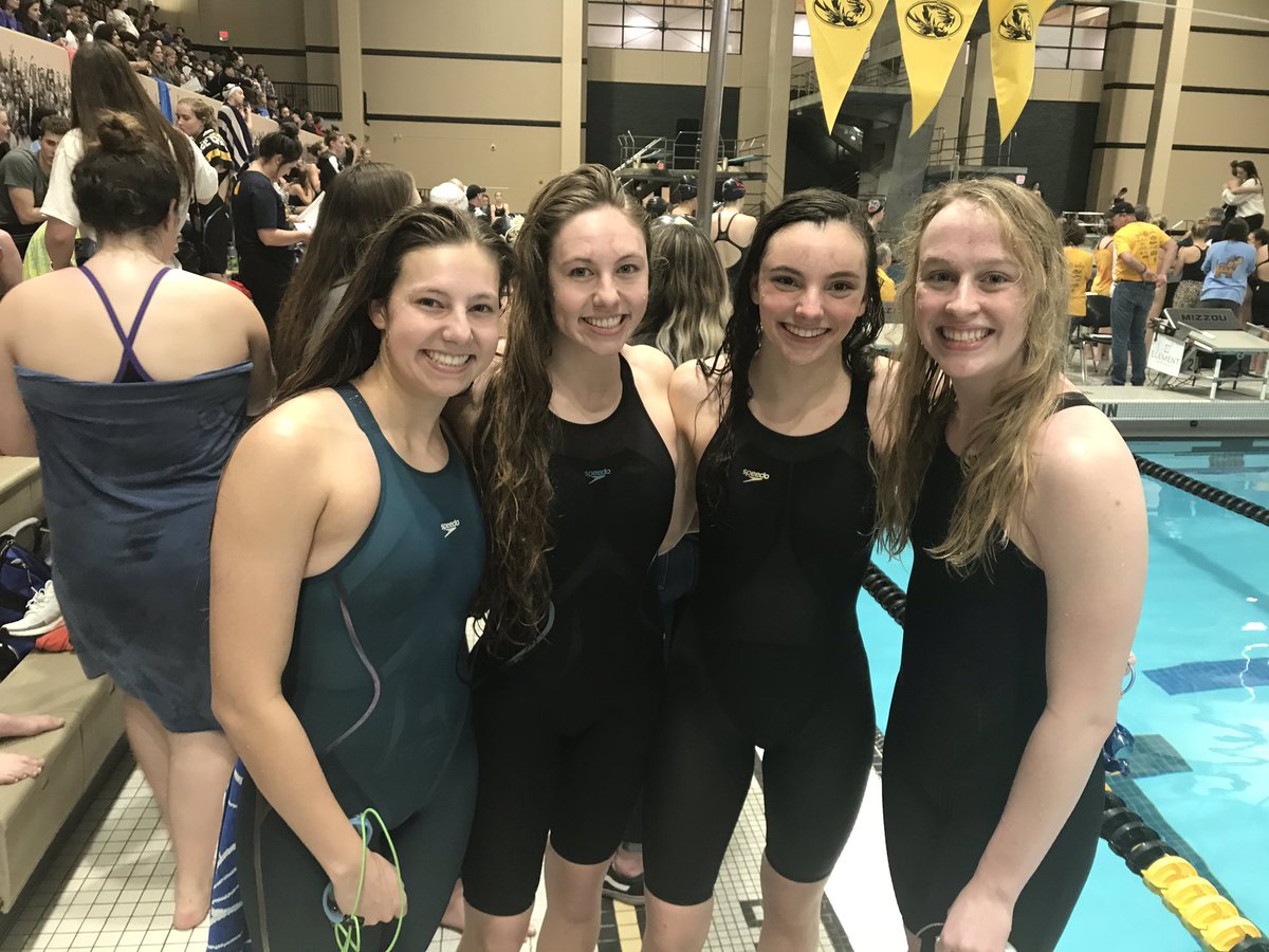 BSSswimanddive's tweet photo. Finished a long but great day by qualifying for the championship final in the 400 free relay with another state qualifying time. . Congrats @regi_hecker @MacLeanMaelyn @KennedyHecker and Anna Zweerink. https://t.co/BV9GEfZSlG