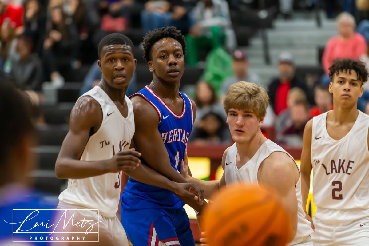lori_metz's tweet photo. Lakeside Boys defeat Heritage 70 - 68 in first night of region play.  #seniorsthatmadeadifference #haillakeside https://t.co/SzJoQlFsxH