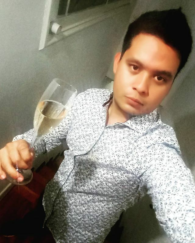 jacastroh1's tweet photo. #MMXX #2020 #AñoNuevo #AñoNuevo2020 #Jacobo #gentleman #Baquedano #PlazaItalia #Placitalia #ParqueBustamante #garçon #venezolano #Stgo #SoyProvidencia #Chile #espumante #fashionstyle #menstyle #likeforfollow https://t.co/BObizkI9nX January 04, 2020 at 12:14AM https://t.co/dgjR6zvg1r