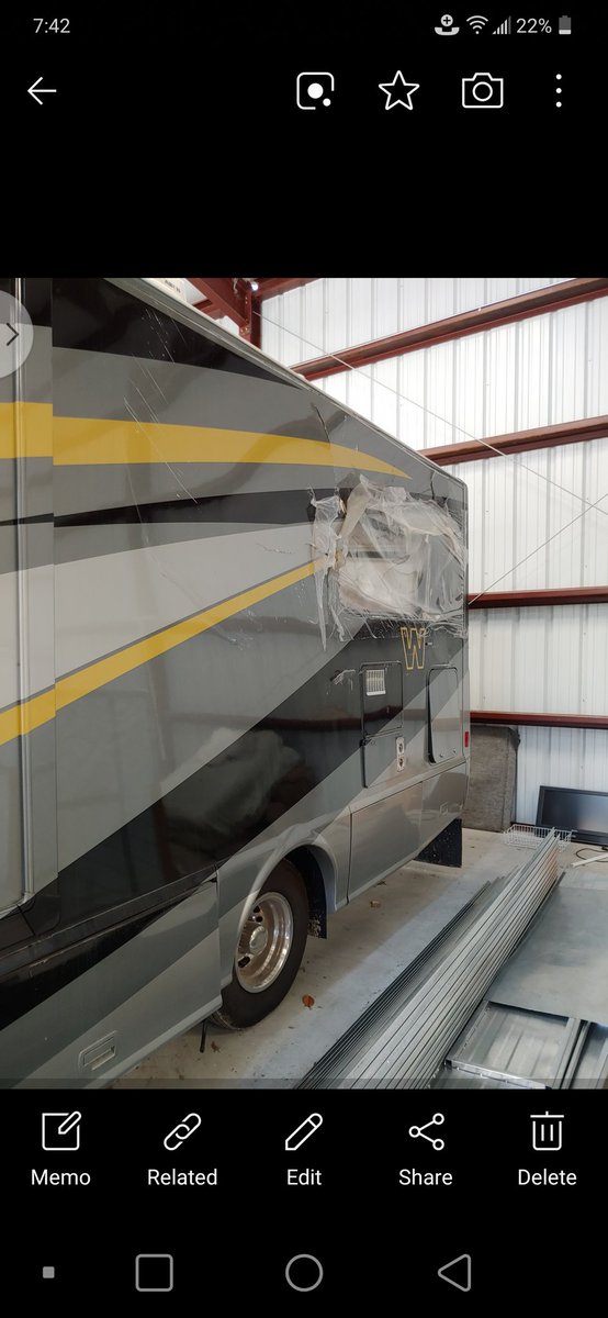 JoescompleteRv's tweet photo. #joescompletervrepairs #rvinspections #houstonrv #roofing #rvremodel #northwestrvbodyshop #rvgraphics #rvfiberglass #rvnearmehouston #rvshop #classArvcompartmentdoorsfabrications https://t.co/JeHBPizy2H