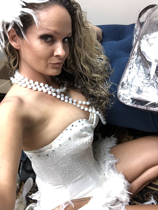 Watch Prinzzess Felicity's leaked NSFW photo on TwXstars