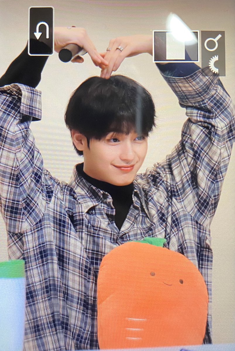 980204kr's tweet photo. 200104 3부 팬미팅
-
❤️🧡💛💚💙💜🤍

#신준섭 #준섭 #배우신준섭 https://t.co/45cmqcOBXt