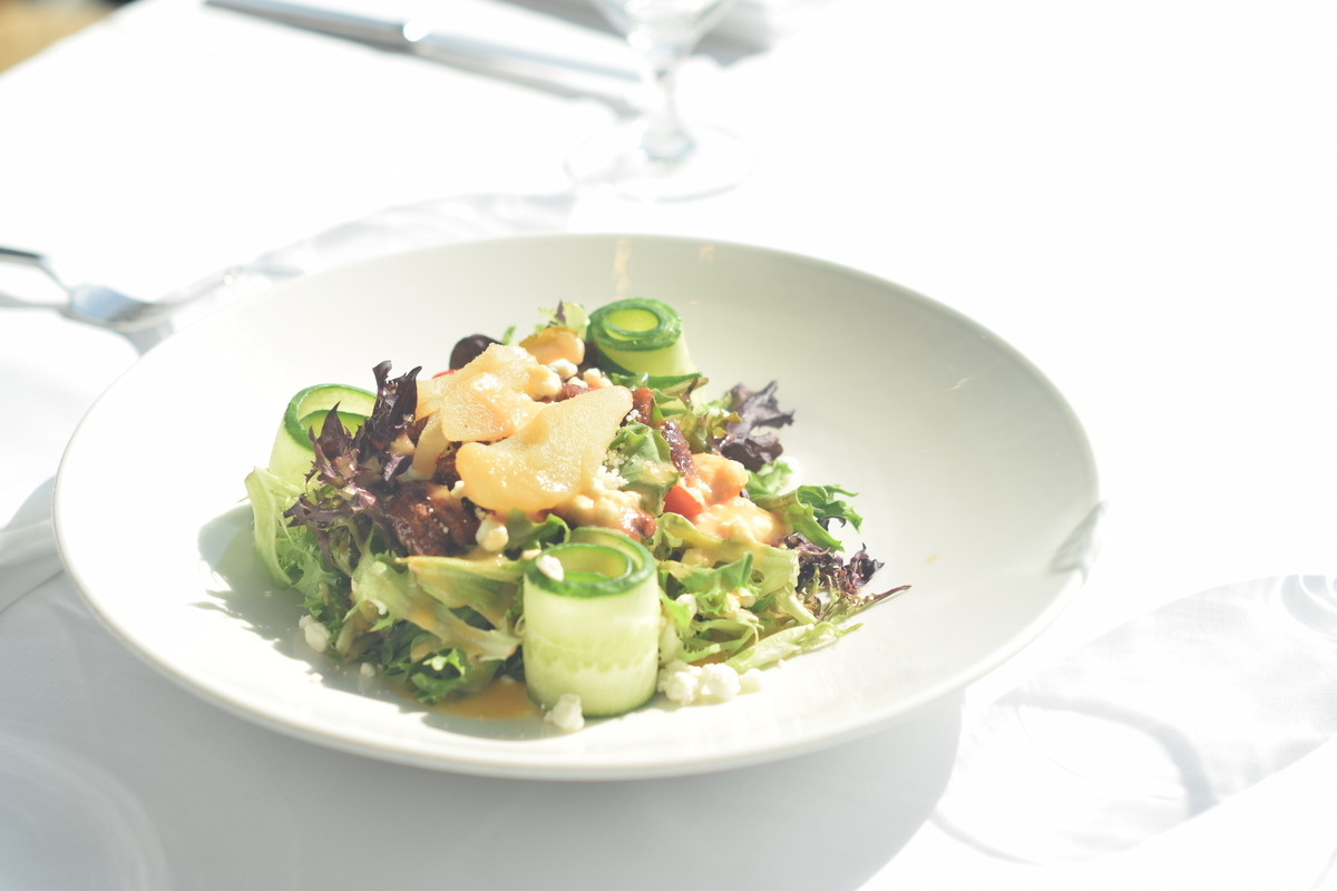 Sun Dial Restaurant tweet media