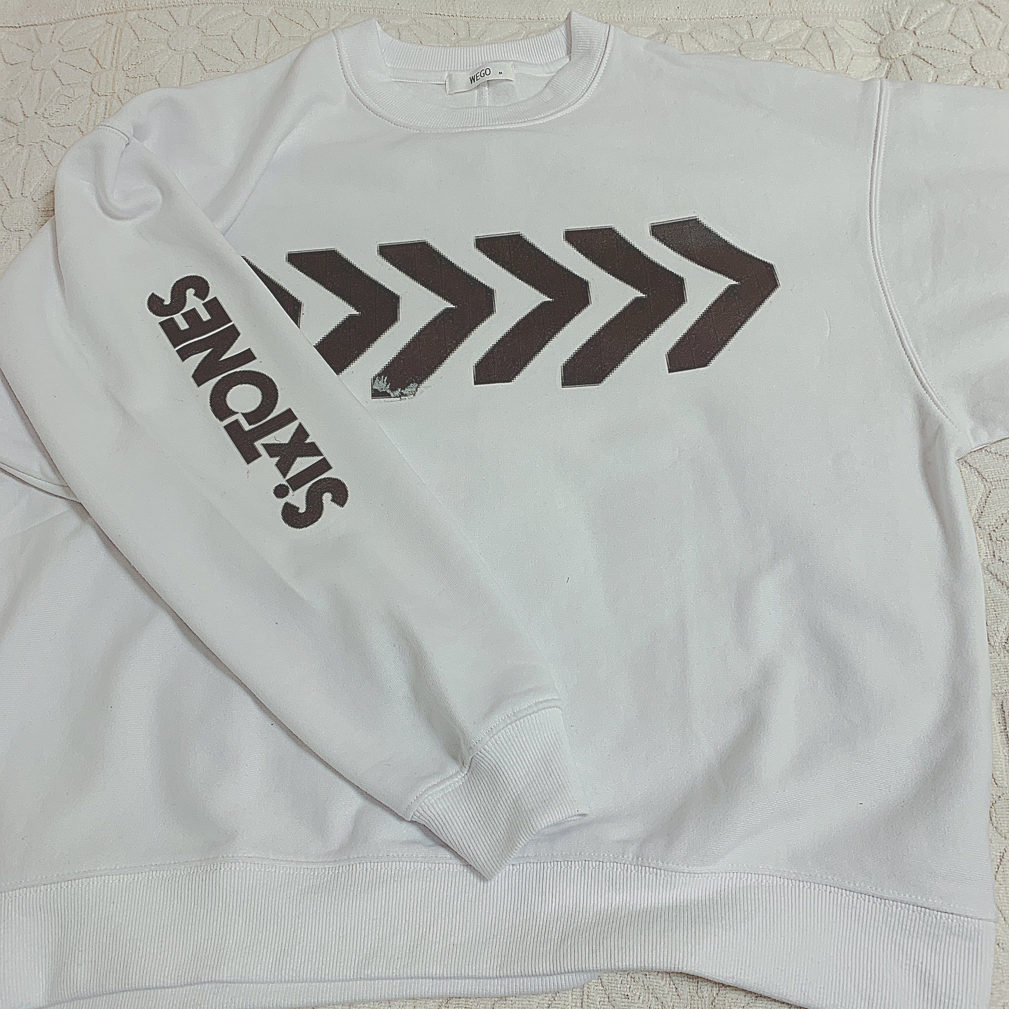 エンタメ/ホビーSixTONES Tシャツ