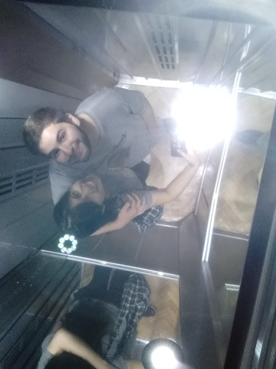 hanisantis tweet picture