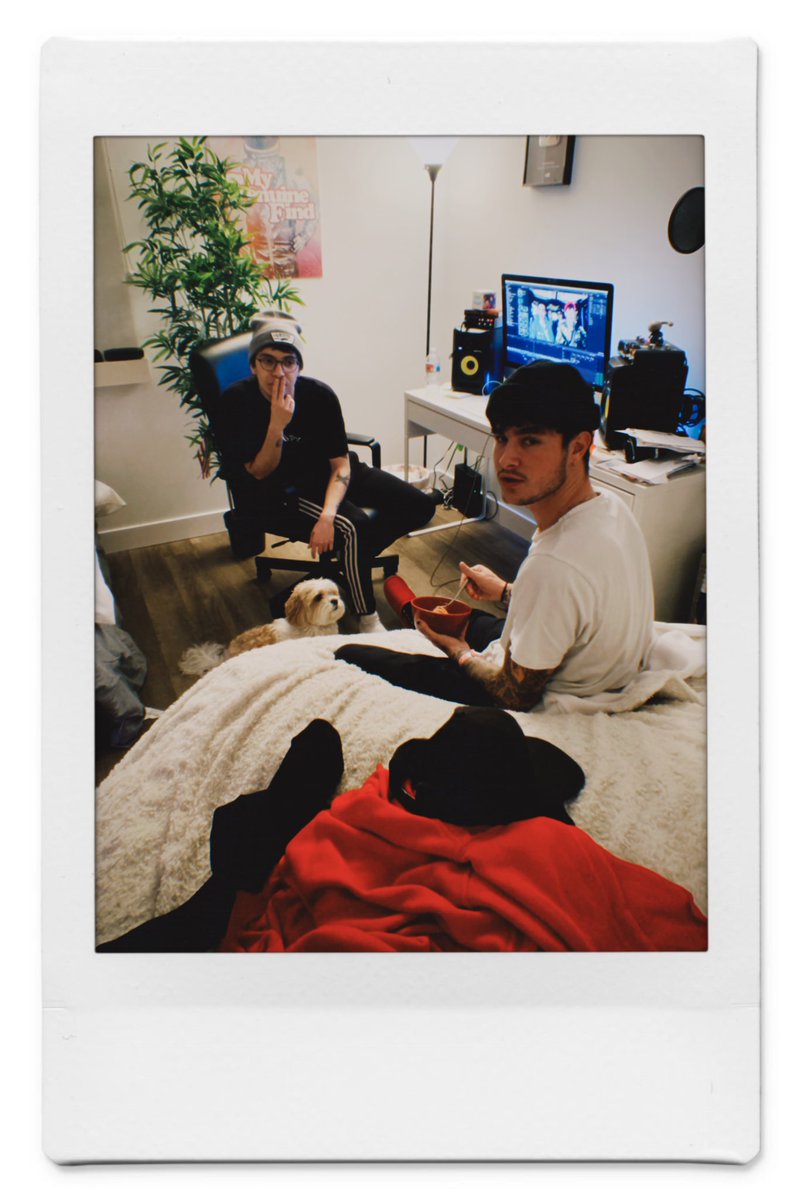 ItsBobbyMares's tweet photo. random photos on my phone that i like https://t.co/HSiyfKS8gO