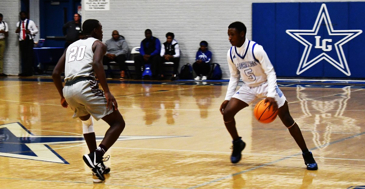 kevineckleberry's tweet photo. The LaGrange Grangers are 14-0 after beating Central-Carroll 54-52 in their Region 5-AAAA opener. Kobe Jones led LaGrange with 15 points, and D.J. Burks scored 13 points. What a season it's been for the Grangers, and they'll try to keep it going with a win at Cedartown Saturday. https://t.co/8MBwgIrJjA