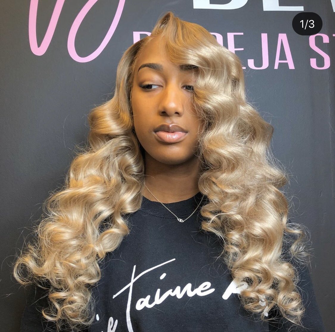 Dejastylez's tweet photo. A Cincinnati, Ohio stylist just trying to get my Work out &amp; Twitter following up! 😘🥰
IG: Dejastylez
#Cincinnatistylist #Frontal #Wigs #hairstyles #hairstylist #slay https://t.co/SRnfDp5Ira