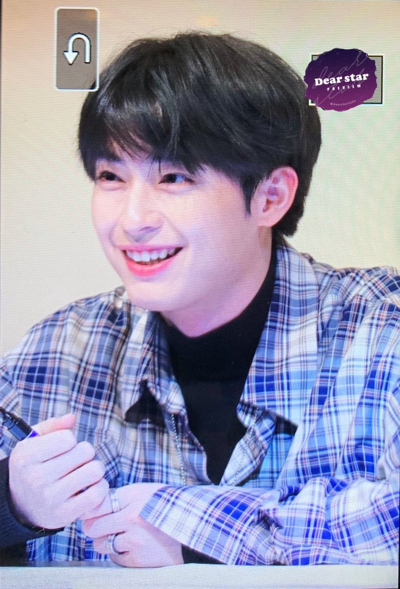dearstar0204's tweet photo. 200104 팬미팅 3부

아푸지마😭

#준섭 #신준섭 https://t.co/UbV8d07YRp