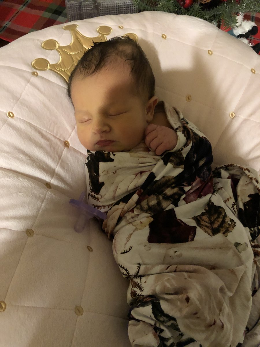 LukeVujnovic's tweet photo. We welcomed Aveya Grace Vujnovic on Christmas Eve. She weighed 7 lbs 5 Oz and went home in her Bills Onesie to get her life started right. God is great! https://t.co/4YMQHmZwmV