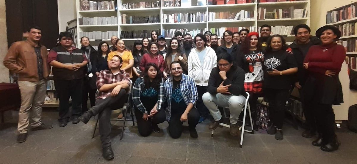 ConcilioBCDMX's tweet photo. Muchas gracias a todos los que nos acompañaron a celebrar el cumpleaños de nuestro querido profesor #Tolkien.

¡El profesor! https://t.co/cfFtBf9OfJ