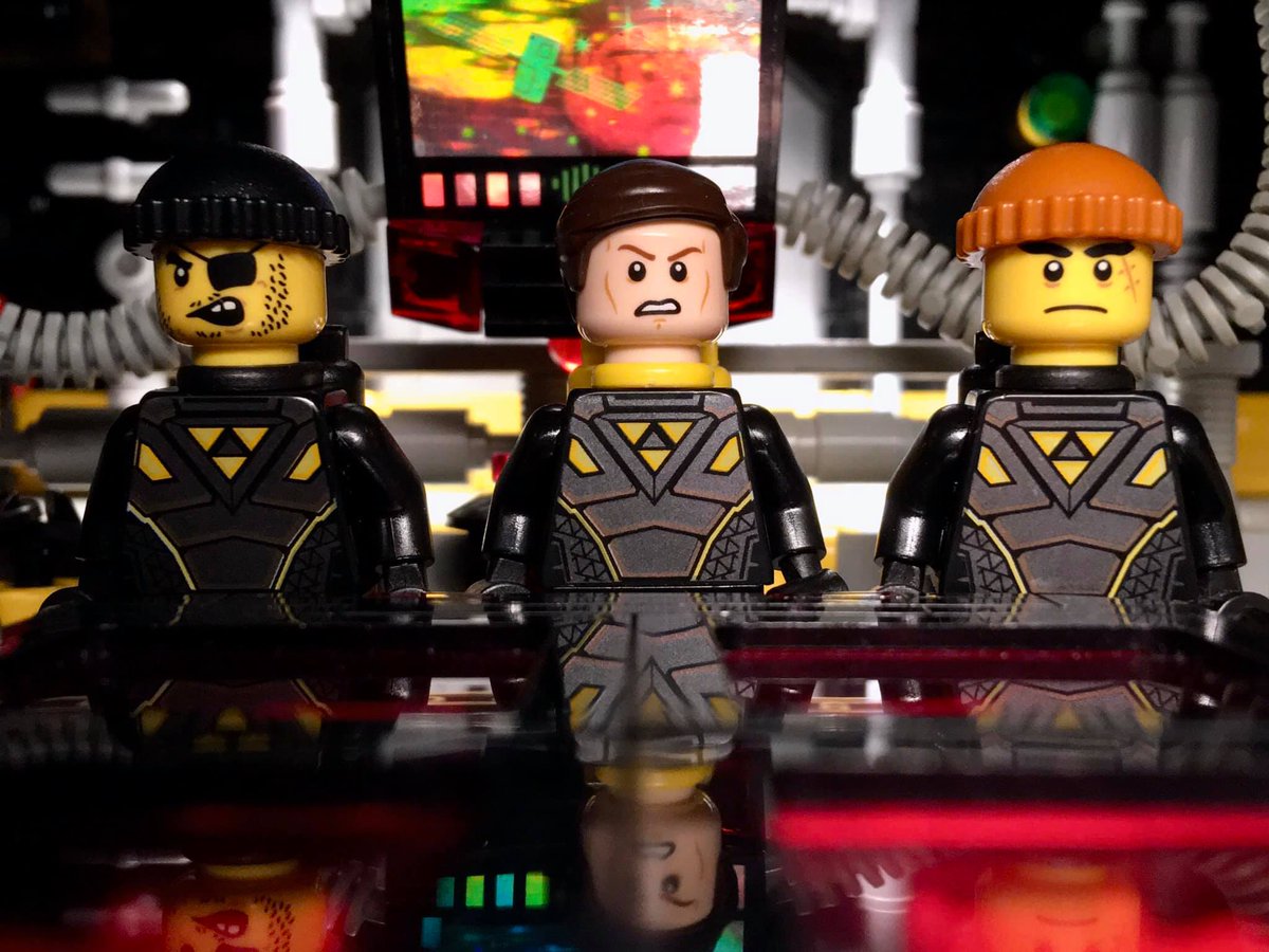 BlacktronSF's tweet photo. The devil is in the details! Commander Yamoto's troops prepare for a mission. @BlacktronSF
 #LEGO #blacktron https://t.co/gskf0pKr0f