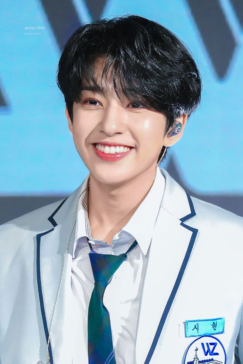 SpringVibes_'s tweet image. 191124
#위인더존 #시현 #SHIHYUN