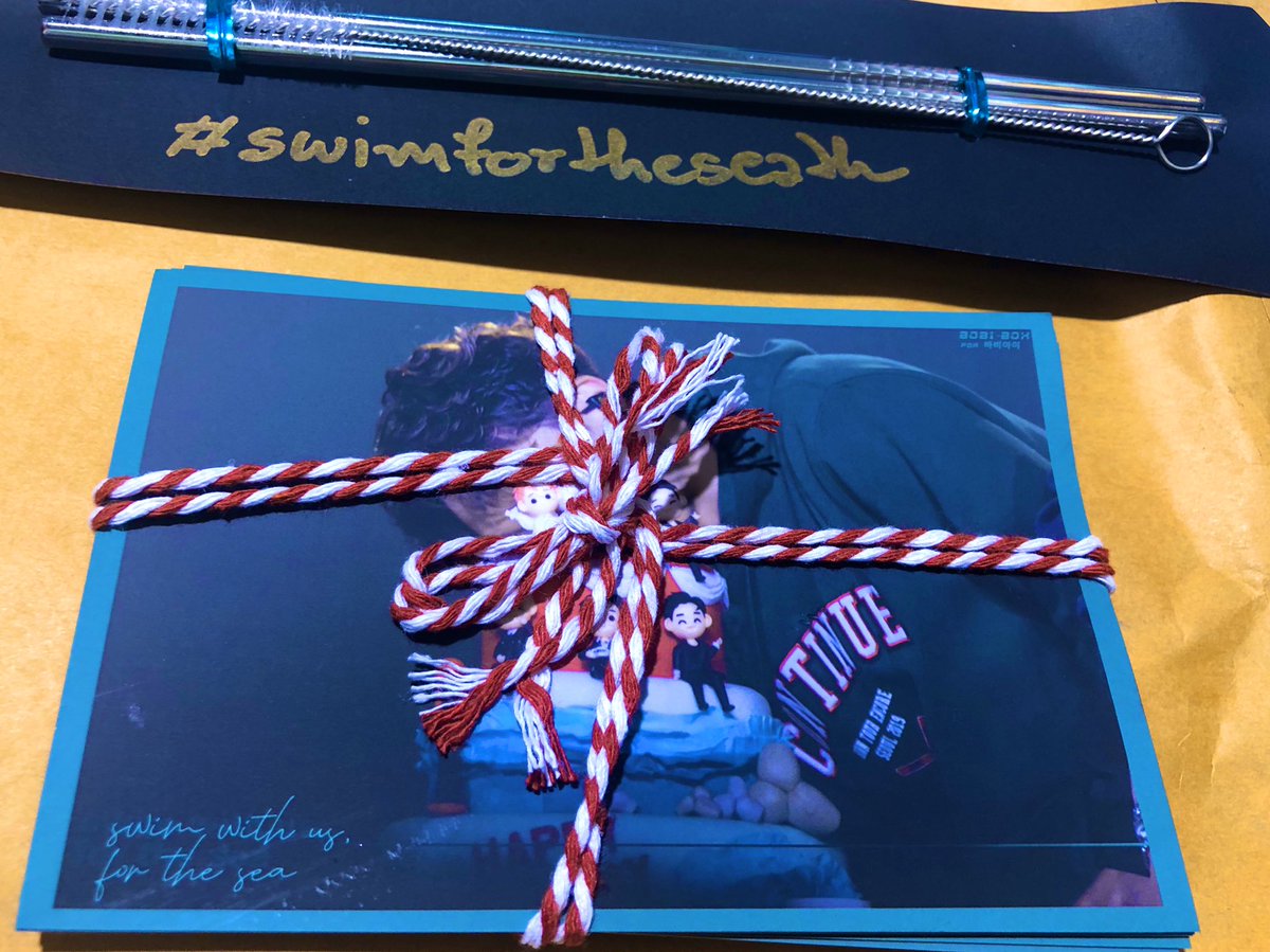 chan2611998's tweet photo. #SwimForTheSeaTH @kimbobby_th ได้รับของที่ระลึกแล้ว สำหรับโปรเจ็ค ดีๆ ขอบคุณมากค่ะ กรี๊ดมาก ชอบมากถูกใจสุดๆ หลอดแบบ รียูส แถม มีที่ล้างมาให้เสร็จสับ สมกับ ชื่อปจ รักโลก รักทะเล รักพี่บ๊อบ https://t.co/eMmVTXUR6I