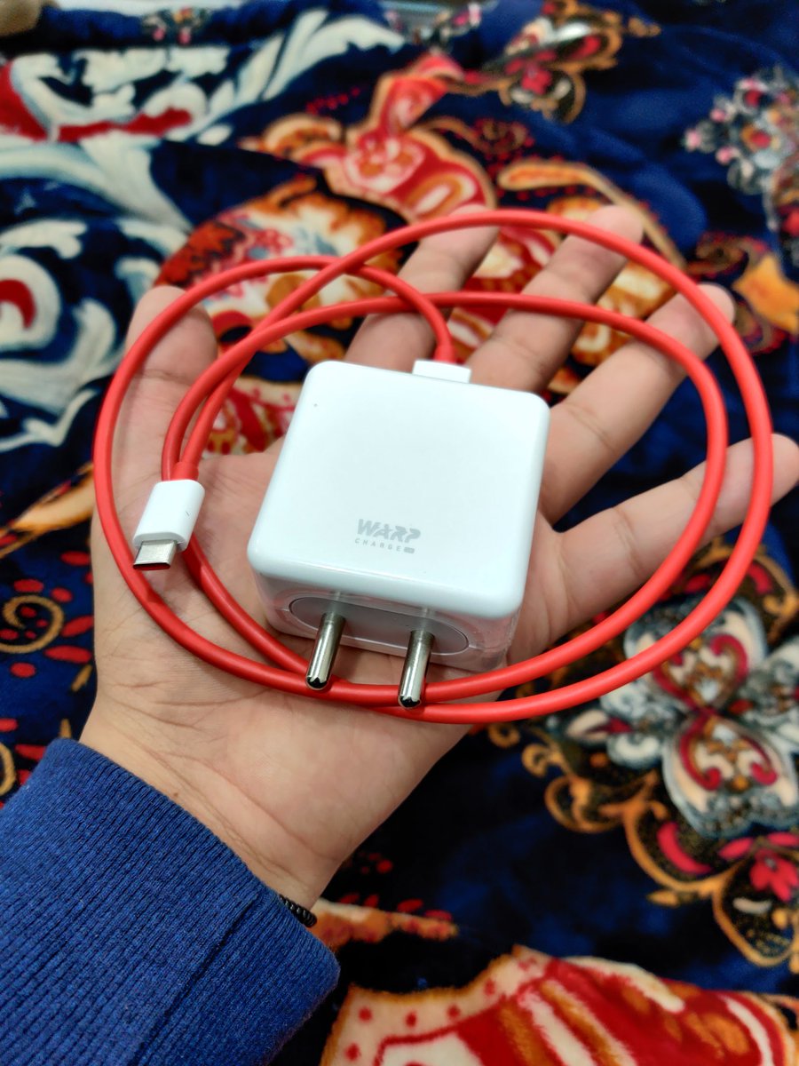 hchopra7's tweet image. #RedCableclub #oneplusin #OnePlus ... I really wanna gift one to my pops... Hopefully i get it ... Considering little to no followers... Still love to my OnePlus family ❤️