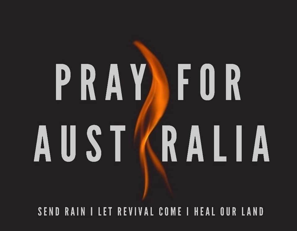 TheRealLexieM's tweet photo. Praying for Australia 🇦🇺 #PrayForAustralia https://t.co/6oVQRQ4ZnL