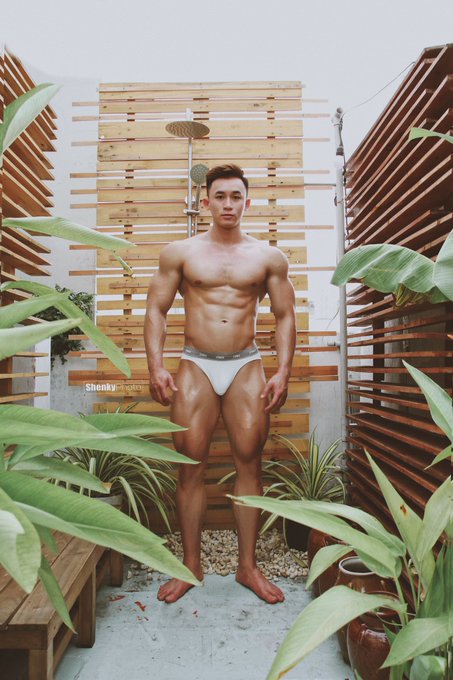 So Hot , what to do ? Trưa n&oacute;ng th&igrave; phải tắm kiểu n&agrave;o ?? Model ruột : HTHiep - concept @ShenkyPhoto -<a href="/tag/shenkyphoto"class="tags"><span>#shenkyphoto</span></a>