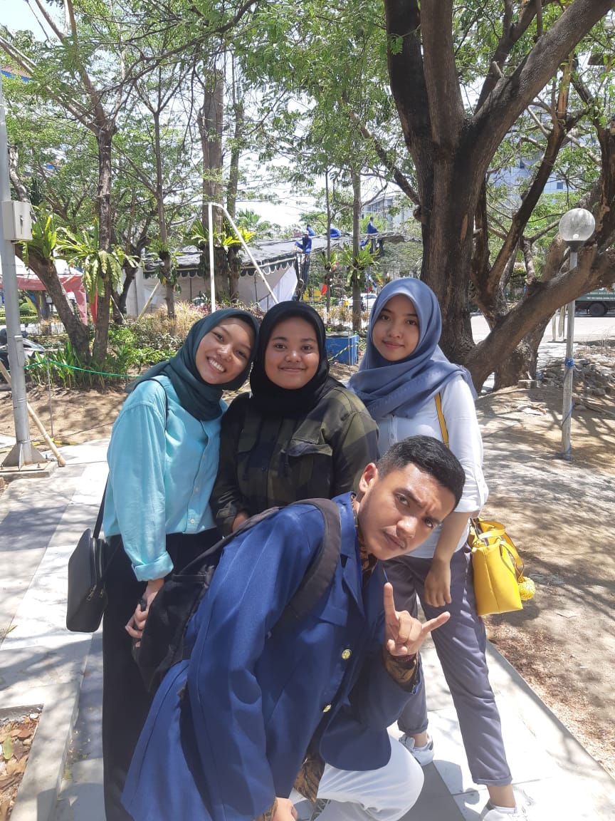 Manusia setengah onta tweet media