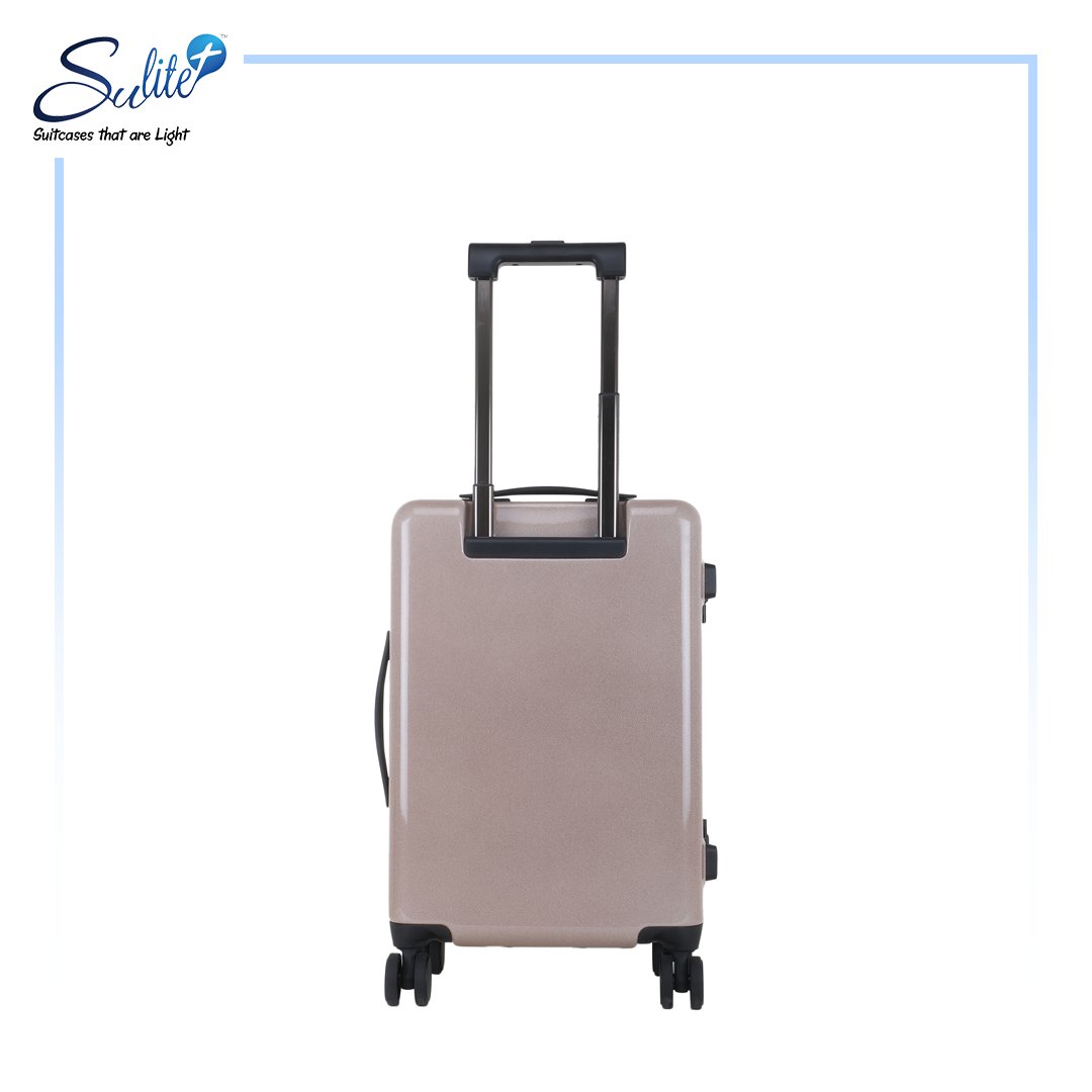 SuliteBags's tweet photo. Grab your favourite travel partner before they’re gone- #Gliter_Sulite_Bags
Call Us📲+91-8375048868 👉https://t.co/ibN5p5eHa5
#PerfectTravelBags #BuyASuitcase #StyleInHand #TravelCarrier #PlanUpcomingWeekendWithSulite #RangerSuliteBags #Bagpack https://t.co/i1VwVSLB84