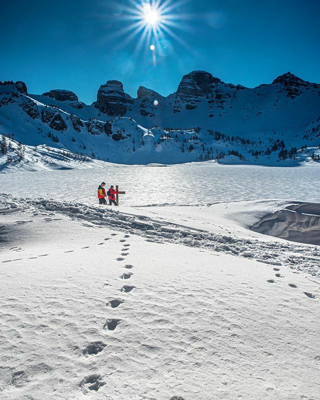 TourInProv_App's tweet photo. #rando au #lacdallos le spot photo de La Croix au bord du lac... #valdallos #allos #alpesdehauteprovence #verdontourisme #tourinprovence https://t.co/MuFCBUMrWh https://t.co/bNxNac3Xzr