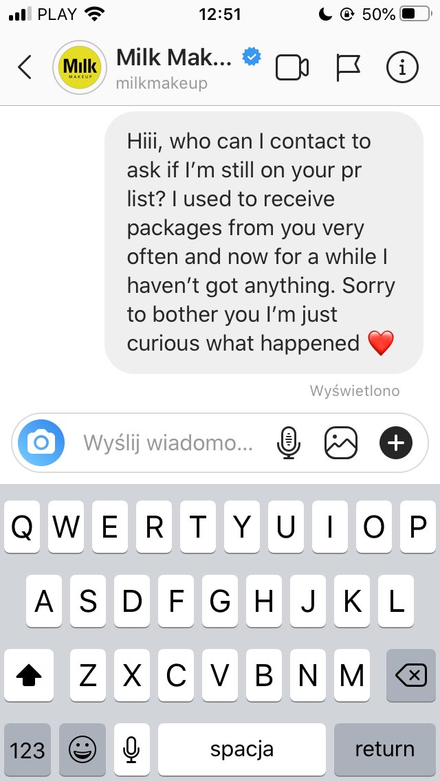 hazelrosies's tweet photo. I actually never do stuff like that but I’m really confused and upset atm 🤭 so for almost a year I’ve been a part of @milkmakeup pr list, I was SO happy and loved all of their products. I texted them 3 weeks ago and as you can see they left me on read... - https://t.co/alSXnFMWEu
