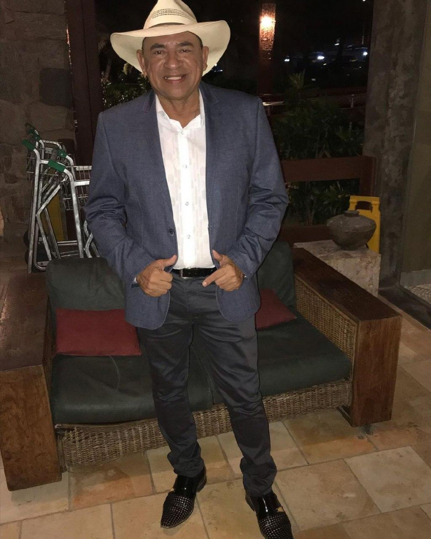 Quem aí também só vai pro forró na beca?🤠🤠
.
.
 #AMáquinaQuenteDoSuces... instagram.com/p/B65Z95oHzwf