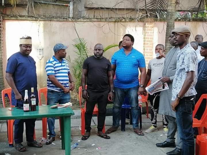 WayBriggs's tweet photo. Jubilation as @sukubosaraigbe gives out bags of rice to residents of Rumuoke in Port-Harcourt, Rivers State. @waymediadimkpa @BWaymedia @SMARTWAYMEDIA1 @nycnofficial
https://t.co/AAVCnzAkD8 https://t.co/PFHedHJ5s4