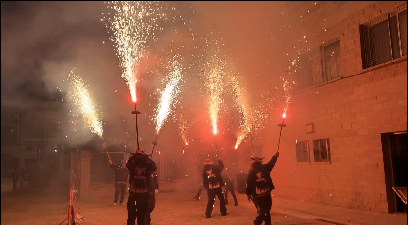 TronadaSAB's tweet photo. La màgia del foc i del so. #colors    #roig #encesafinal #tronada #adrilandia #2020 https://t.co/sU3Ohh8NGZ