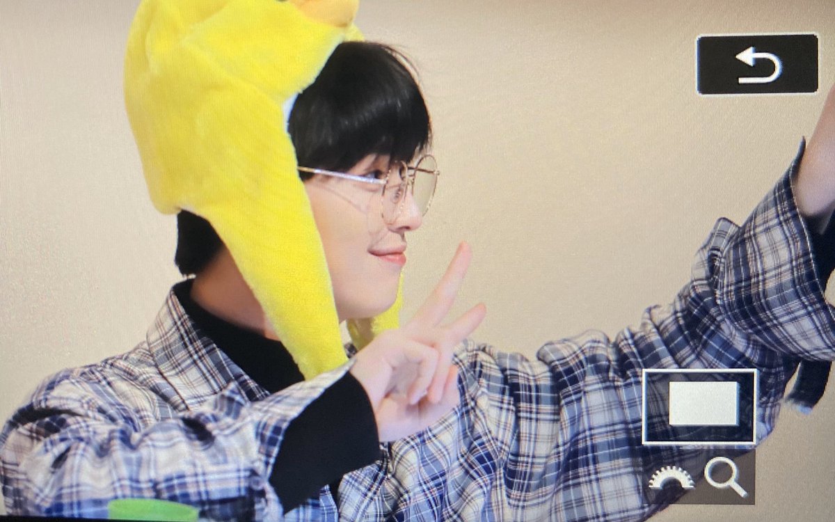 980204kr's tweet photo. 200104 4부 팬미팅
-
준섭이가 오늘 트위터 해준다고 했음. 암튼 그럼. 

#신준섭 #준섭 #배우신준섭 https://t.co/47HzTXp0bO