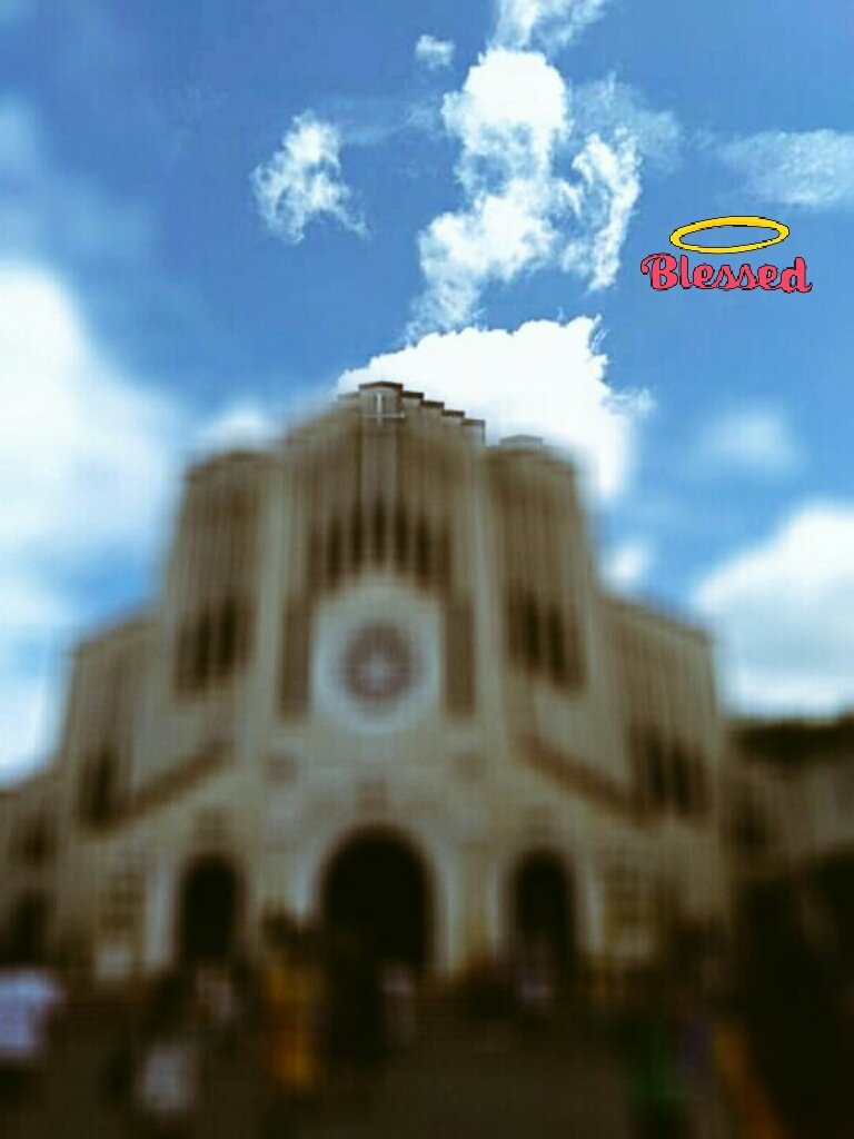 evangelinebasba's tweet photo. Kung gagamitin nyo ang imahinasyon nyo..😌
Ano ang nakikita mong itsura ng ulap sa itaas ng simbahan🙏
#BaclaranChurch..⛪
(1-2-20) https://t.co/XQmtmG1VMf