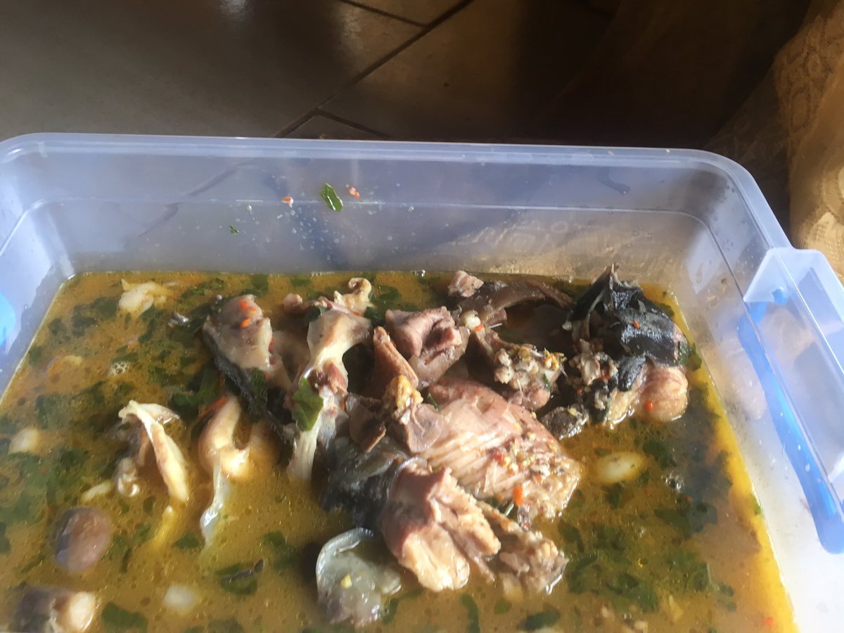 thechefliz's tweet image. I’ve decided this year I’m reviving my food catering services
Some of my past works
1. Grilled whole lemon and yaji spiced chicken
2. Catfish and assorted pepper soup
3. Mini buffet of rice,plantain, chicken and fish 
4. Veggie stir-fry pasta
Just send a Dm
#Ibadan #connectibadan