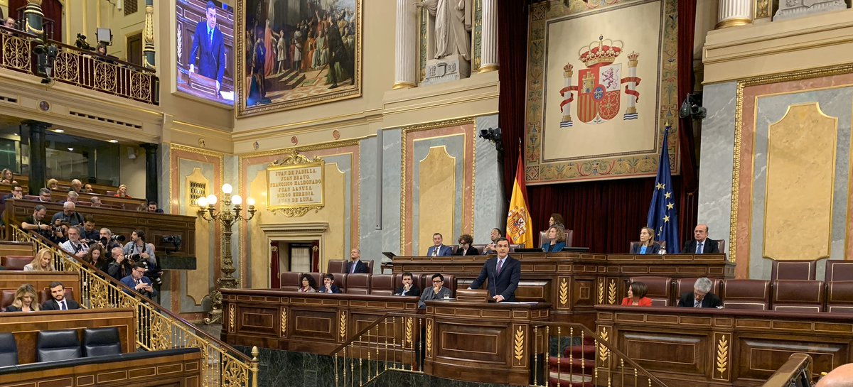 JoseantonioJun's tweet photo. 🔴 @sanchezcastejon arranca la #SesionDeInvestidura : "Señorías, no se va a romper España y la Constitución; lo que se va a romper es el bloqueo al Gobierno progresista elegido democráticamente por los españoles"

#UnSiparaAvanzar https://t.co/lQ3X1adED5
