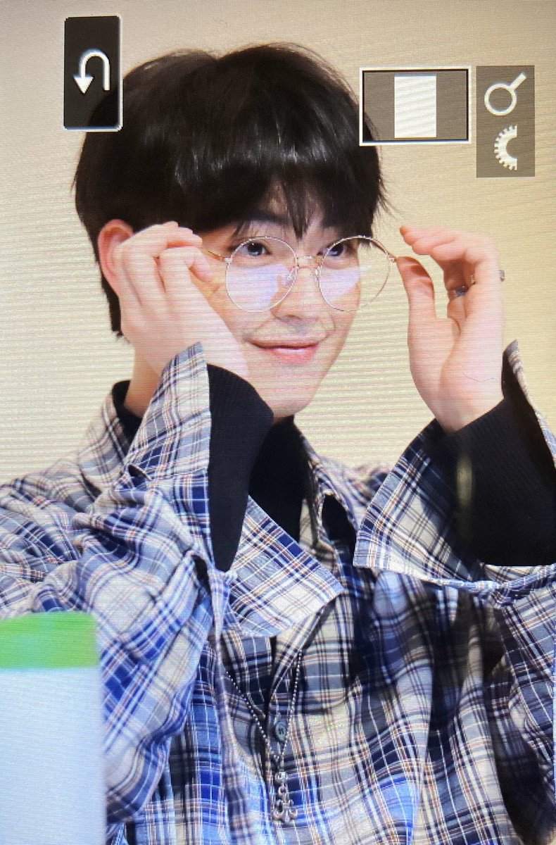 980204kr's tweet photo. 200104 4부 팬미팅
-
❣️❤️❣️❤️

#신준섭 #준섭 #배우신준섭 https://t.co/JVhebtFCyE