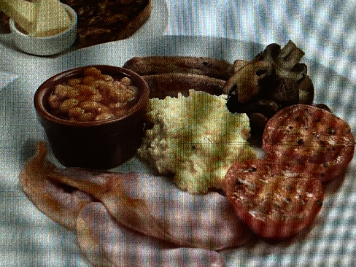 Did someone say Breakfast !!!

We are proud to be offering breakfast to members of the public 

Breakfast starts from £4.50 

Served from Monday to Friday  7.30 am till 11am 

Saturday to Sunday 8.00 am till 11am 

Why not come and join us for a delicious breakfast !!!