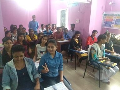 kipsskills's tweet photo. Training at KIPS EDUCATIONAL CHARITABLE TRUST, PURNIA. Training in Logistic Sector
#NSDC #KIPS #skillIIndia #PMKVY #skilledlabour #Skills4all #abskillskibaari #skilltraining #SkillIndia
@NSDCINDIA @MSDESkillIndia @DrMNPandeyMP @narendramodi @LscIndia https://t.co/9tMcmU03og