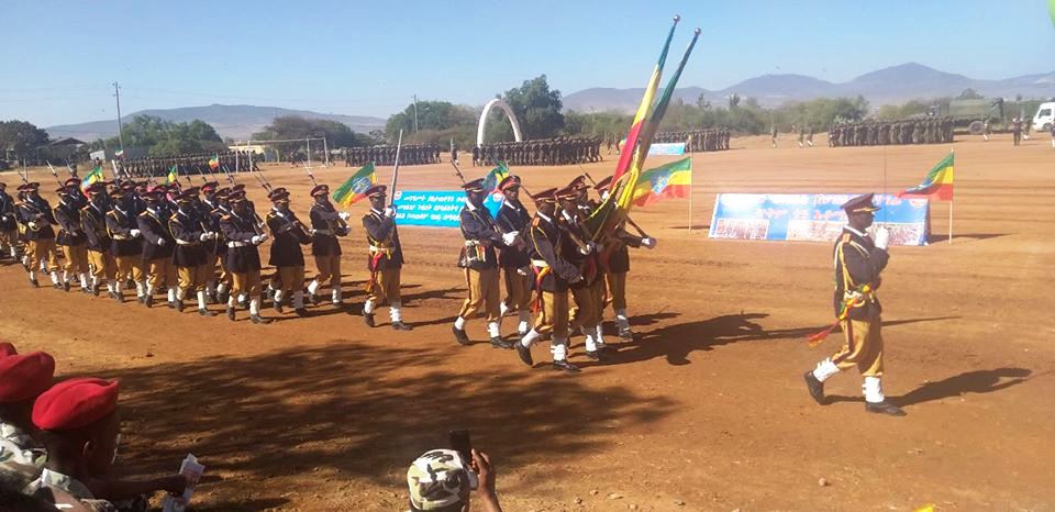 The Eastern Command of the #Ethiopia-n National Defense Force today graduated 1,300 army officers in #Jigjiga, #Somali regional state. They received a 3-month capacity building and counterterrorism awareness training.