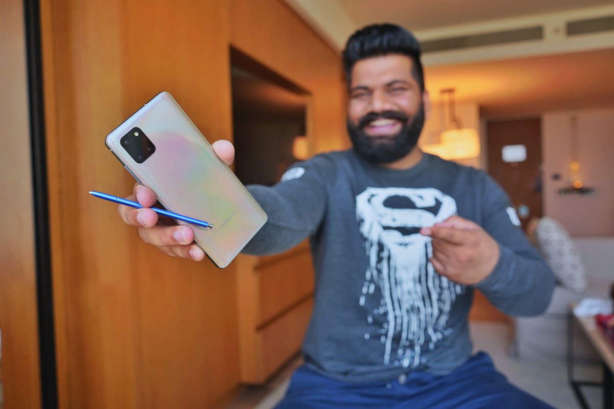 TechnicalGuruji's tweet photo. So @SamsungIndia just announced the launch of the much awaited #GalaxyNote10Lite. This super smartphone will have the very best of Galaxy Note features including the #PowerOfSPen. Waise I'm sure #GalaxyNote10Lite ki price bhi "Lite" hi hogi..Aapka kya kehna hai dosto??? https://t.co/3WWRXwR1EL