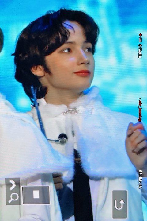 air_huening's tweet photo. 200104 골든디스크 #휴닝카이 #HUENINGKAI 

❄️ 🥺

#투모로우바이투게더 #TOMORROW_X_TOGETHER #TXT 
@TXT_members https://t.co/9xNwmbofea
