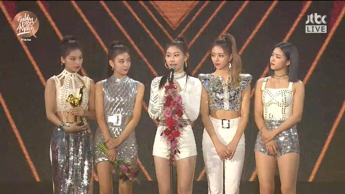 [ITZY] 음원 신인상+본상 더블 달성한 있둥이들(+트둥선배님들 리액션) | 인스티즈